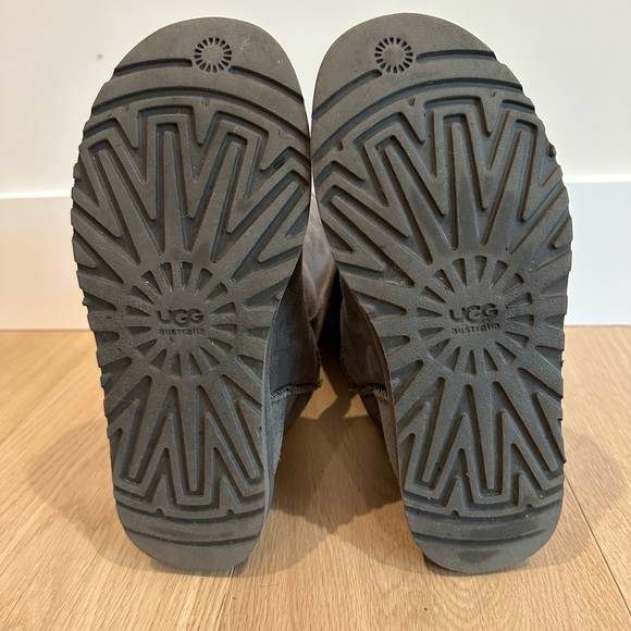 UGG classic tall boots grey suede size 7 - Picture 3 of 5